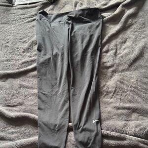 Nike black Active Leggings
